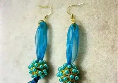 Ribbon beaded earrings