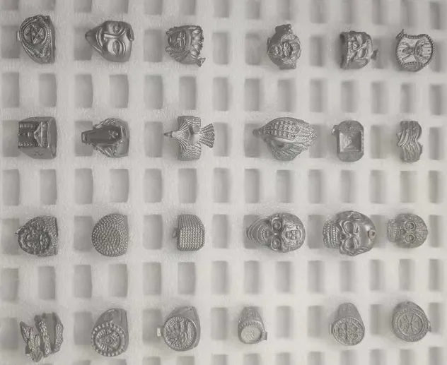 Cast stainless steel jewelry with irregular shapes-1