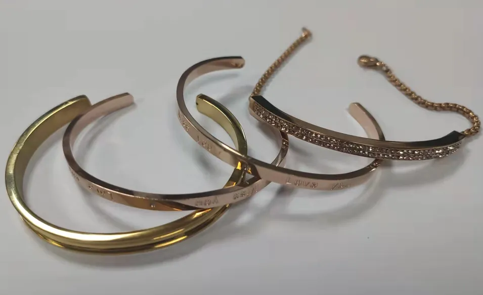 Stainless steel jewelry cut into curved shapes-2