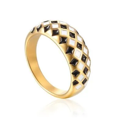 Black and white checkerboard ring
