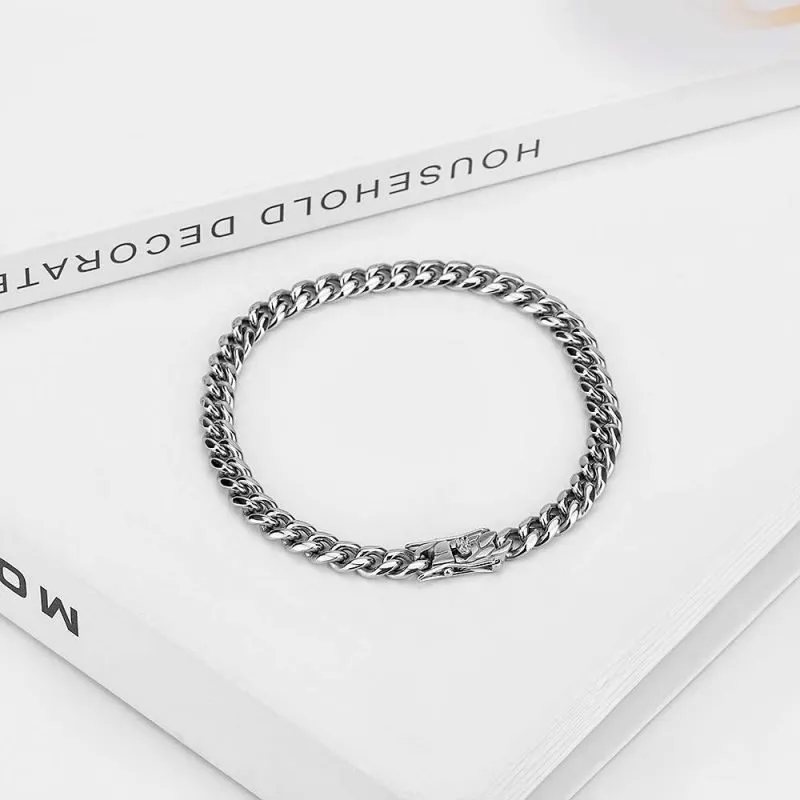 Stainless steel bracelet clasp